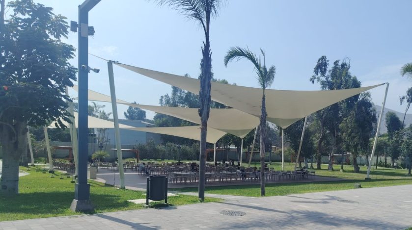 Tensoestructura de membrana arquitectónica